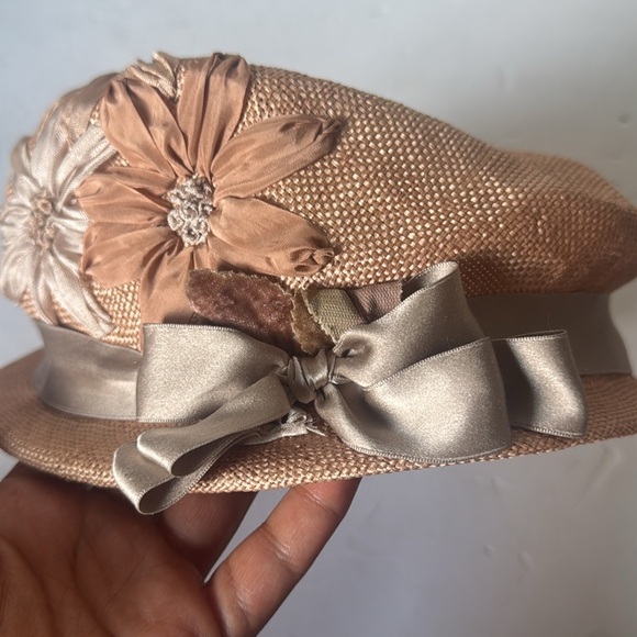 Vintage Louise Green straw hat